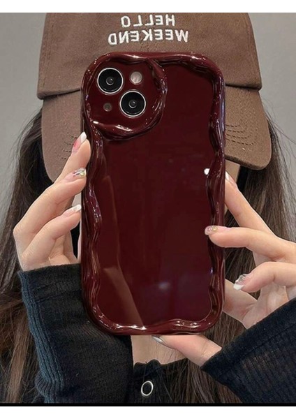 IPHONE 15 Plus Bordo Dalgalı Kenarlı Parlak Silikon Kılıf modelleri