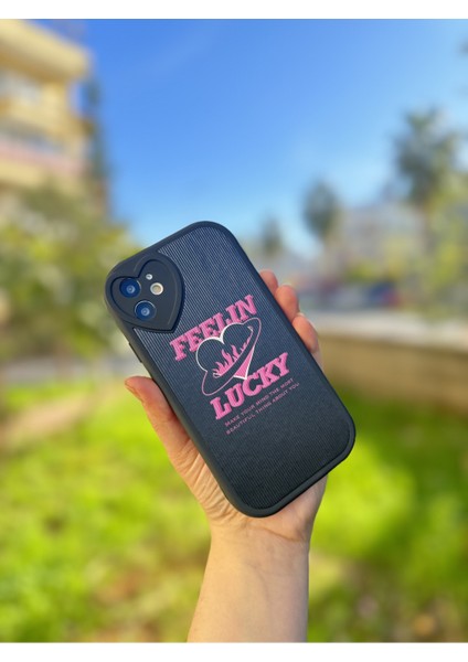 IPHONE 11 Siyah Kalp Detay Kılıf modelleri