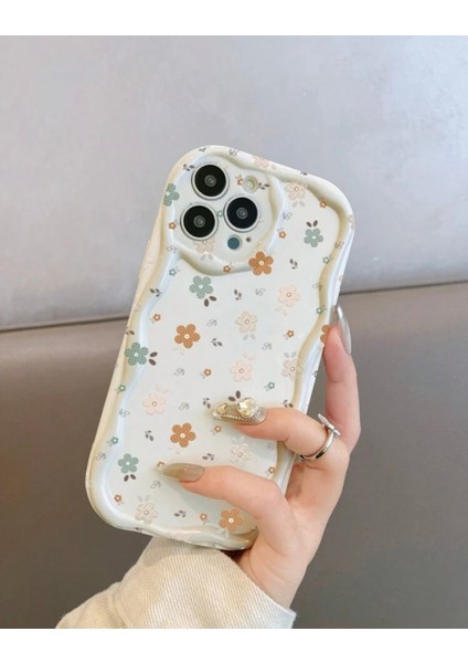 IPHONE 13 Promax Ekru Üzeri Çiçek Desenli Kılıf fiyatları