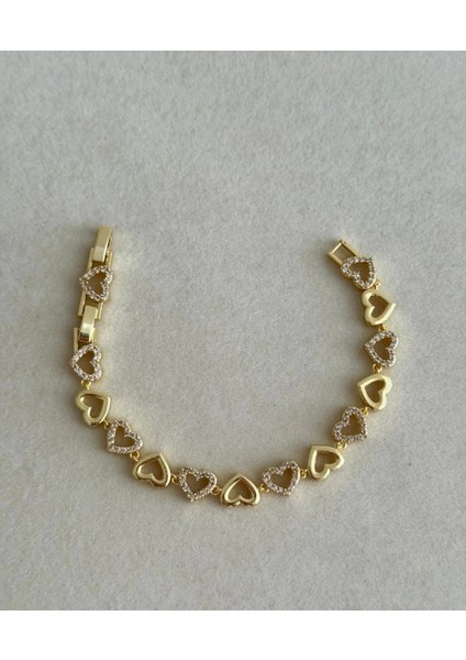 Çelik Kalp Sıralı Taşlı Gold Bileklik Hediyelik