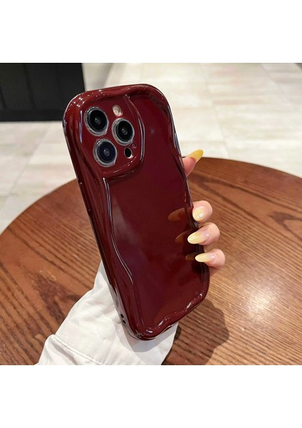 IPHONE 15 Pro Bordo Dalgalı Kenarlı Parlak Silikon Kılıf fiyatları