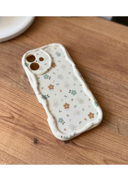 IPHONE 16 Plus Çiçek Desenli Ekru Kılıf modelleri