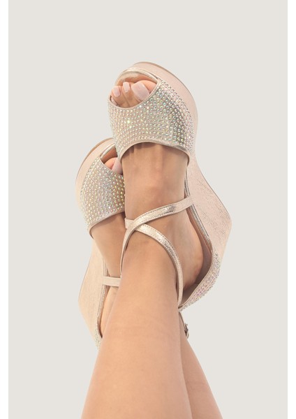 Dolgu Topuk Ayakkabı modelleri