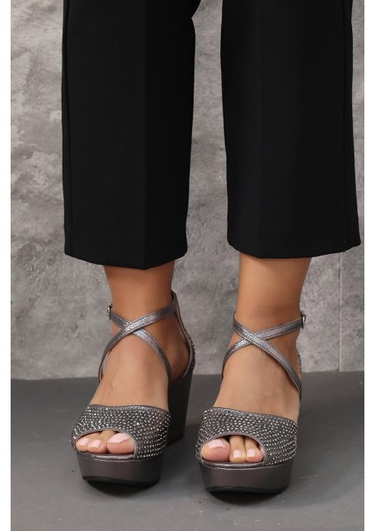 Dolgu Topuk Ayakkabı modelleri