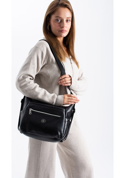 Kadın 4 Bölmeli Suni Yumuşak Deri Omuz ve Sırt Çantası fiyatları