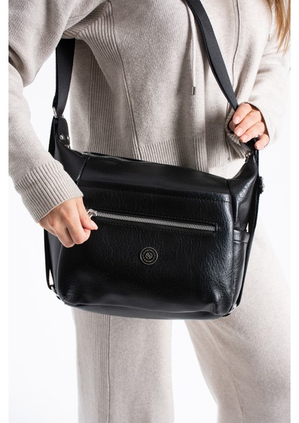 Kadın 4 Bölmeli Suni Yumuşak Deri Omuz ve Sırt Çantası fırsatları