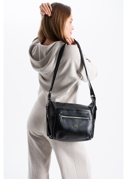 Kadın 4 Bölmeli Suni Yumuşak Deri Omuz ve Sırt Çantası indirimleri