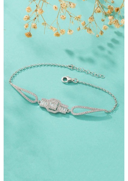 Baget Taşlı Pırlanta Montür Kadın Gümüş Bileklik fırsatları