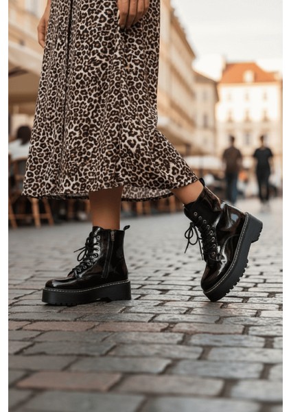 Armoni Siyah Rugan (5 cm Kalın Tabanlı ) Kadın Günlük Postal