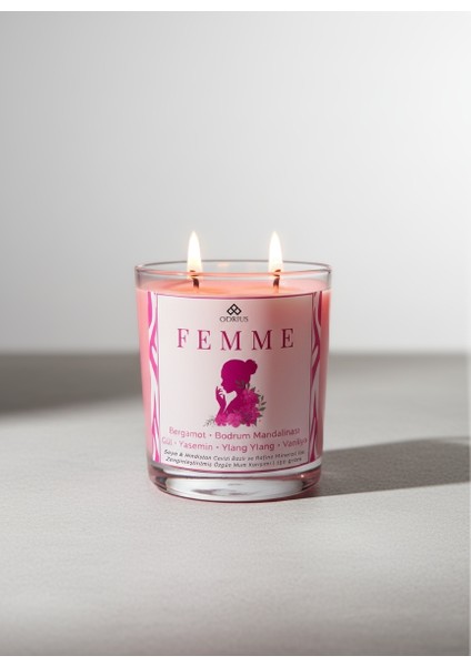 Femme Kokulu Mum – Bergamot, Gül & Yasemin – Feminen ve Çekici Atmosfer – Kalıcı Mum – Soya & Hindistan Cevizi Bazlı ve Rafine Mineral ile Zenginleştirilmiş Özgün Mum Karışımı – 150 Gram - Odrıus fiyatları