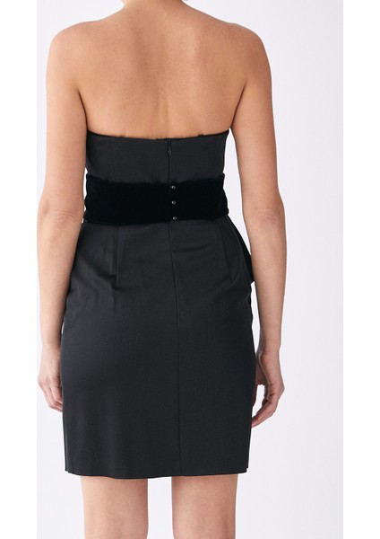 Bel Detaylı Straplez Mini Abiye Elbise Siyah K1711079_001 fiyatları
