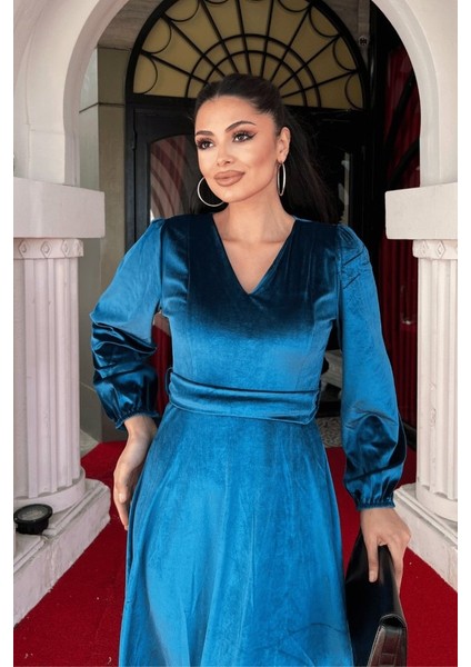 Kadın Uzun Kollu V Yaka Kuşak Dahil Kadife Kumaş Midi Boy Elbise