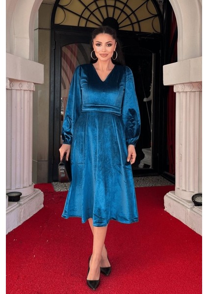 Kadın Uzun Kollu V Yaka Kuşak Dahil Kadife Kumaş Midi Boy Elbise indirimleri