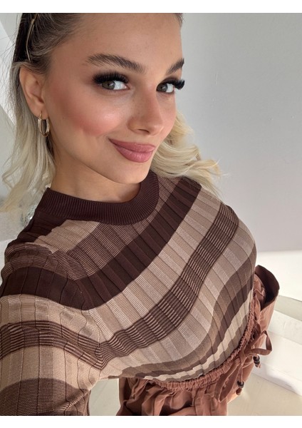 Bisiklet Yaka Çizgili Kısa Kol Triko modelleri