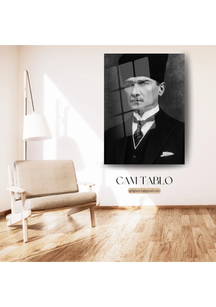 Gazi Mustafa Kemal Atatürk Resmi Portre Siyah Beyaz Dekoratif Cam Tablo