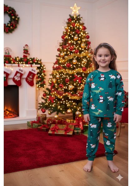 Yeşil Yeni Yıl Desenli %100 Pamuk Kız ve Erkek Çocuk Pijama Takımı 3-13 Ya fiyatları