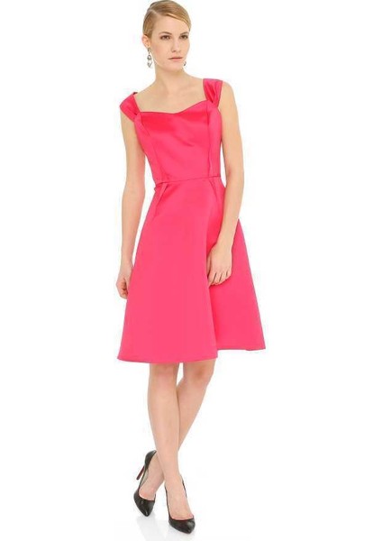 Askılı Mini Elbise Fuşya K1511212_003 fırsatları