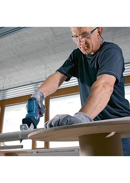 Professional Gsa 12V-LI Akülü Panter Testere (12 Volt, Solo, Ahşapta Kesme Derinliği: 65 Mm, 3.000 Strok/dk, Karton Kutuda) modelleri