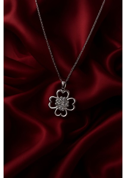 Taşlı Yonca Zirkon Kolye