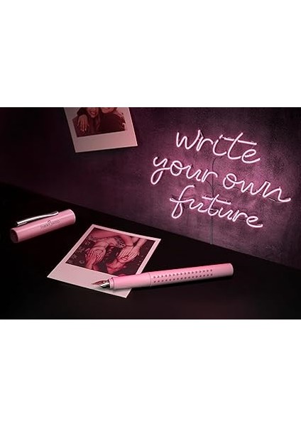 Grip 2011 Hediye Seti, Soluk Gül Rengi, M Uçlu Dolma Kalem ve Xb Tükenmez Kalem, Metal Kutuda, Ekstra Yumuşak Yazım modelleri