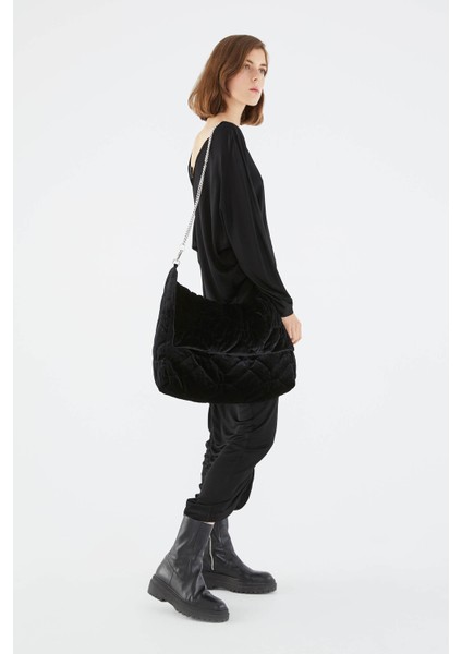 Büzgülü V Yaka Uzun Elbise Siyah K2111017_001 modelleri