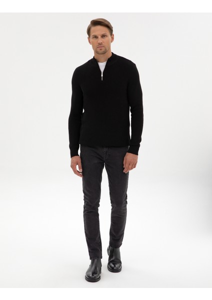 Erkek Siyah Slim Fit Dik Yaka Fermuarlı Triko Kazak 50317363-VR046 fırsatları