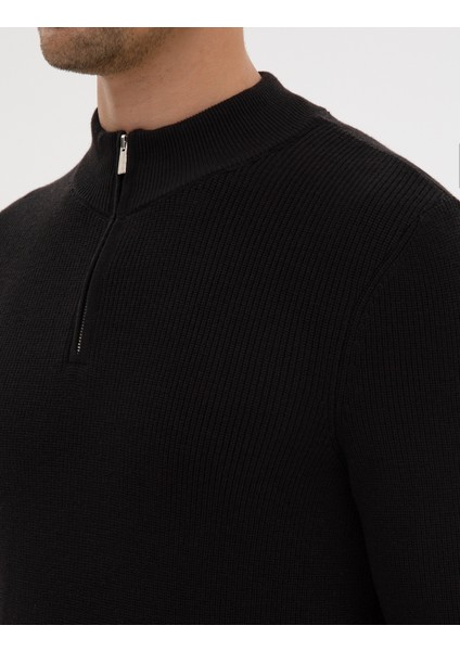 Erkek Siyah Slim Fit Dik Yaka Fermuarlı Triko Kazak 50317363-VR046