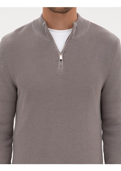 Erkek Açık Gri Melanj Slim Fit Dik Yaka Fermuarlı Triko Kazak 50317363-VR091