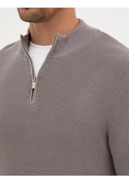 Erkek Açık Gri Melanj Slim Fit Dik Yaka Fermuarlı Triko Kazak 50317363-VR091