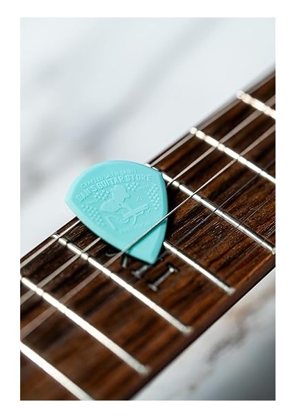 Guitar Store Store'dan The Precision Pena, Yüksek Tutuş, Ekstra Hassasiyet, Yüksek Görünürlük, 10 Adet (Precision Pick Xl, 1,6 mm Ekstra Büyük) indirimleri