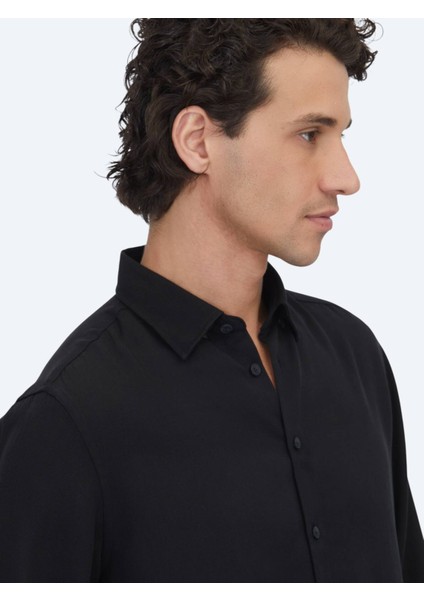 Siyah Regular Fit Dokuma Casual Gömlek fırsatları