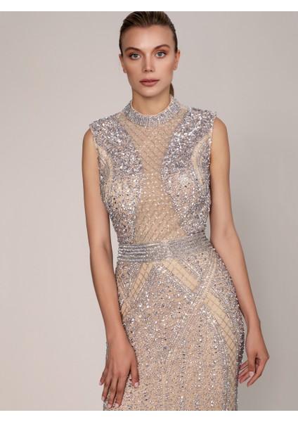 Sırt Dekolteli Boncuk İşlemeli Maksi Boy Elbise Bej K1961104_024 modelleri