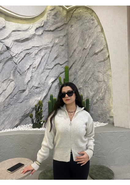 Çift Yönlü Fermuar Detaylı Triko Hırka fiyatları