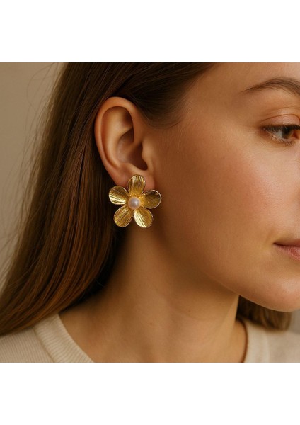 Çelik Gold Çiçek Model Küpe