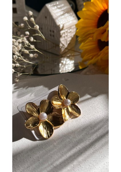 Çelik Gold Çiçek Model Küpe modelleri