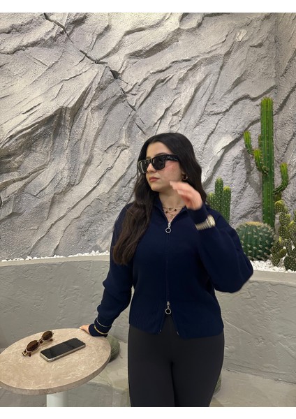 Çift Yönlü Fermuar Detaylı Triko Hırka fiyatları