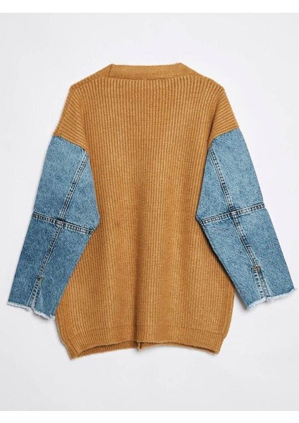 94115 Jean Detaylı Triko Hırka Karamel modelleri