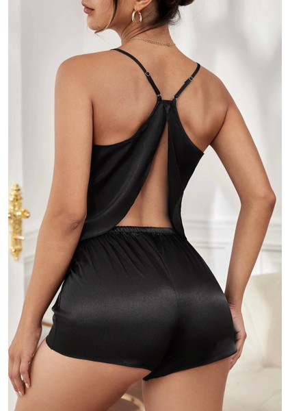 Kadın Siyah Asimetrik Sırt Dekolte Detaylı Şık Şortlu Gecelik Takım fiyatları
