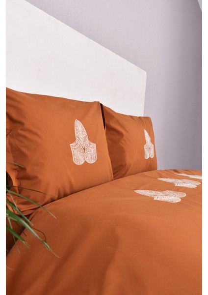 Yaprak Işlemeli Çift Kişilik Yatak Örtülü Nevresim Takımı Taba %100 Pamuk modelleri