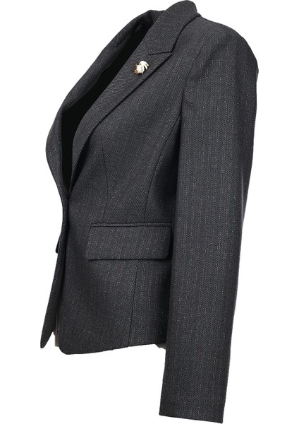 Minimalist Uzun Kol Crop Blazer Ceket - Şık ve Modern