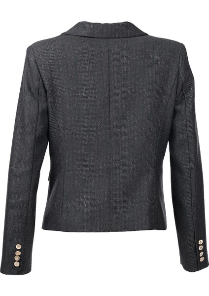 Minimalist Uzun Kol Crop Blazer Ceket - Şık ve Modern fırsatları