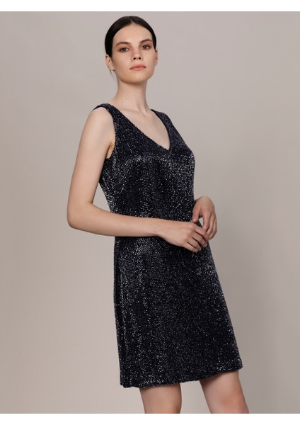 Sırt Detaylı Parlak Gece Elbisesi Lacivert K1961102_015 fiyatları