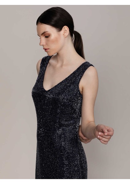 Sırt Detaylı Parlak Gece Elbisesi Lacivert K1961102_015 indirimleri