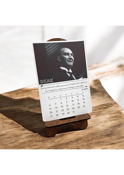 Takvim - Mustafa Kemal Atatürk Fotoğraflı Standlı Masaüstü Takvim- Ahşap Telefon Tutucu