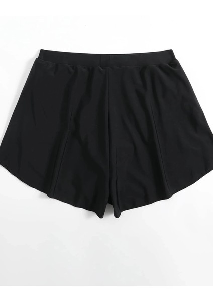 Kadın Siyah Yırtmaçlı Etek Görünümlü Şık Deniz Şortu indirimleri