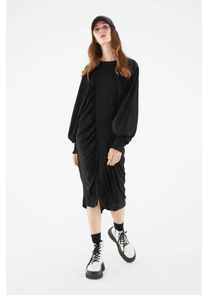 Volanlı Büzgülü Uzun Elbise Siyah K2111014_001 fırsatları