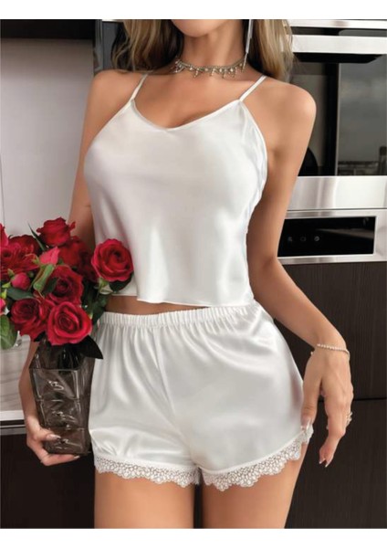 Beyaz Saten Şortlu Takım fiyatları
