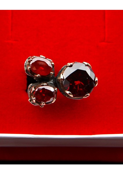 925 Ayar Gümüş Otantik Kadın Yüzük SY00095 fırsatları