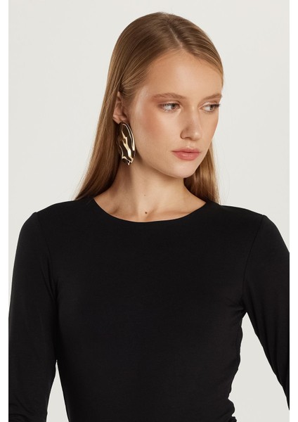 Kadın Slim Fit Dar Kesim Uzun Kollu Bisiklet Yaka Sırt Detaylı Siyah Viskon Bluz fiyatları