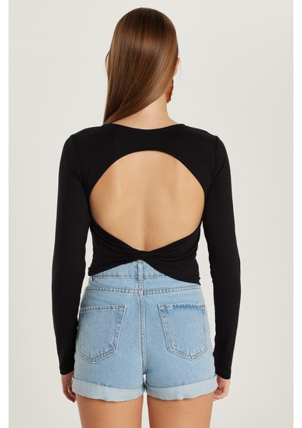 Kadın Slim Fit Dar Kesim Uzun Kollu Bisiklet Yaka Sırt Detaylı Siyah Viskon Bluz indirimleri